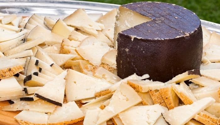 6 Best Substitutes For Pecorino Cheese